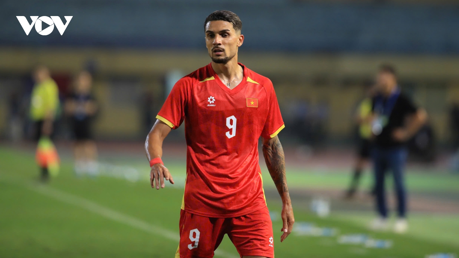 Đỗ Hoàng Hên tri ân Hà Nội FC trước ngày cùng ĐT Việt Nam đấu Malaysia